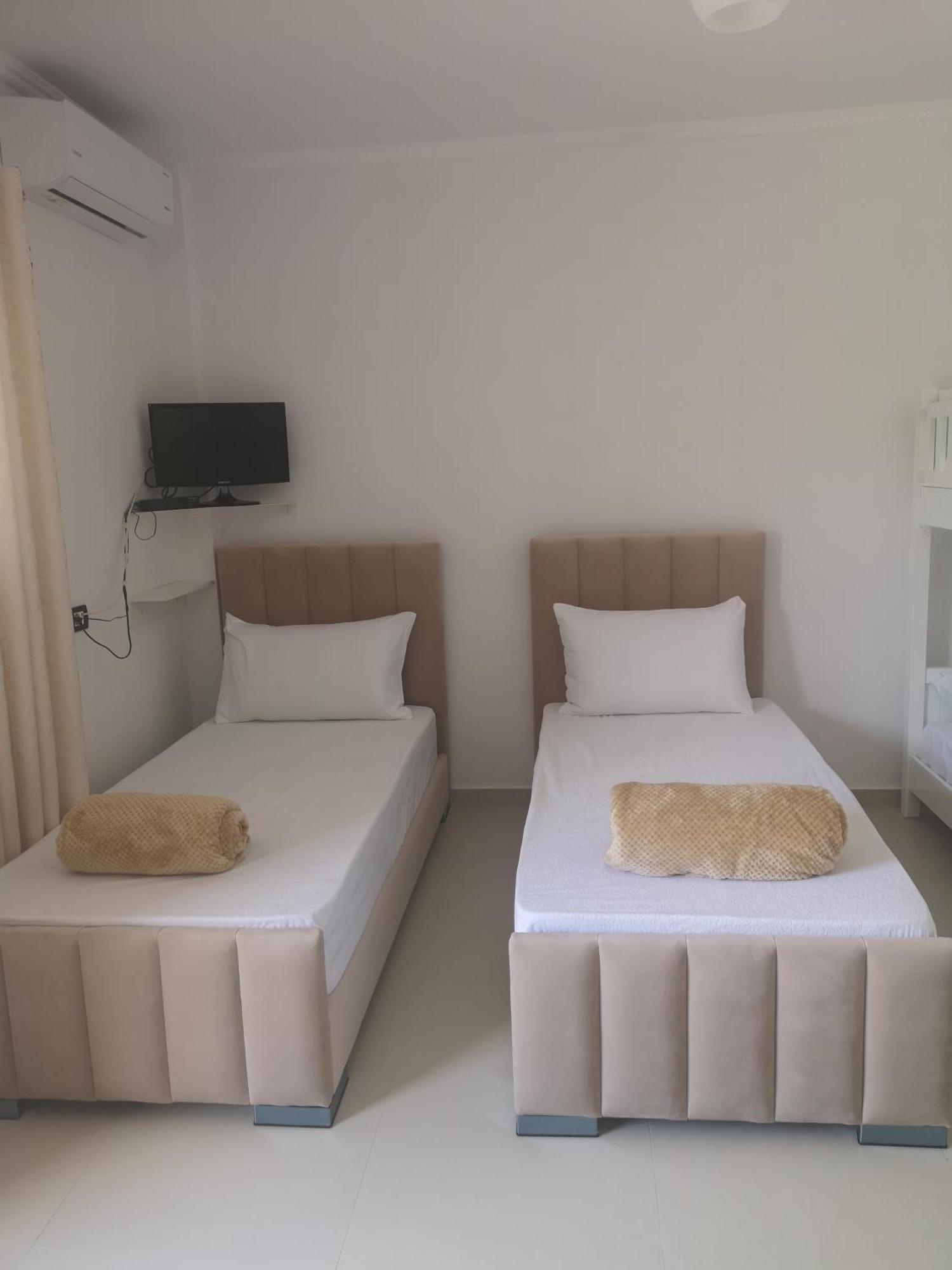 Guest House Emi Berat Dış mekan fotoğraf