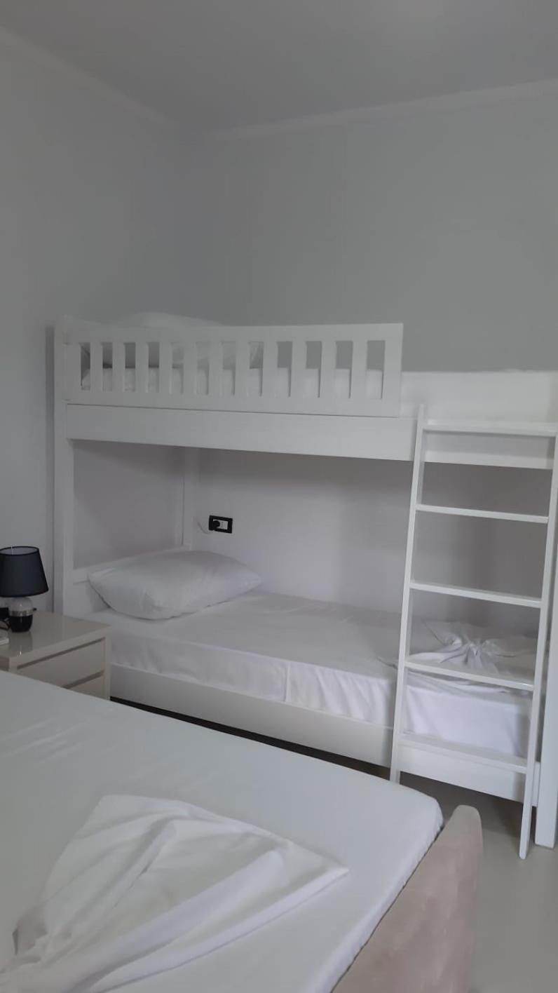 Guest House Emi Berat Dış mekan fotoğraf